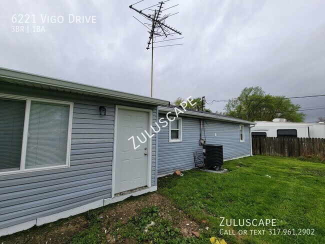 Building Photo - Quiet 3/1 in Clayton IN Half off first mon...