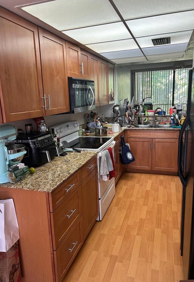 Foto del edificio - 2811 SW 87th Ter