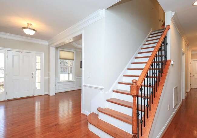 Foto del edificio - 8417 Henderson Rd