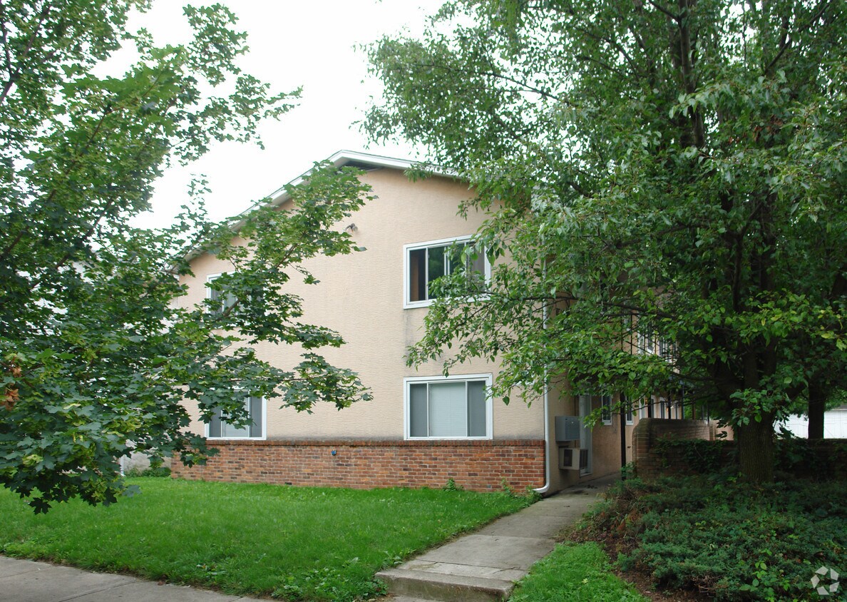 Primary Photo - 101 W Starr Ave