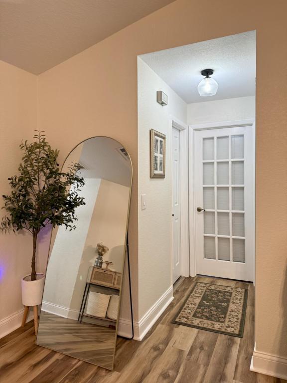 Foto del edificio - 4829 Wildflower Dr