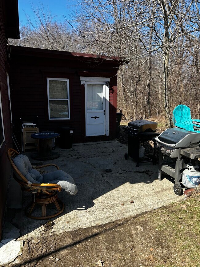 Private Patio - 27 Walling Rd