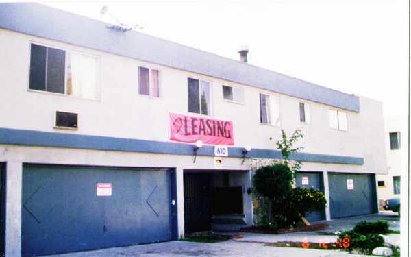 Primary Photo - 610 E Acacia Ave