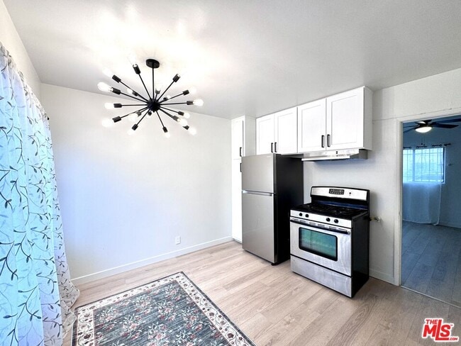 Foto del edificio - 1540 W 60th St