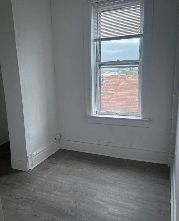 Foto del edificio - 824 Canaan Ave