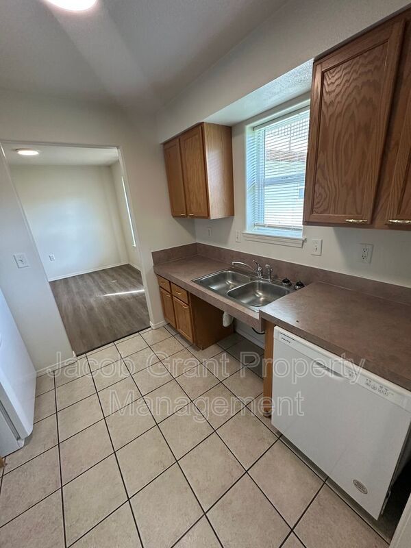 Foto del edificio - 1378 Curlew Dr