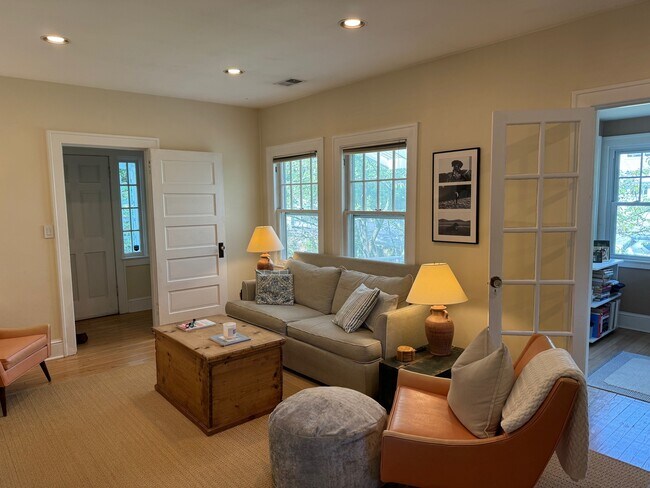Foto del edificio - 2409 N Upton St