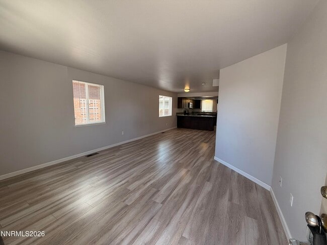 Building Photo - 319 Thoma St