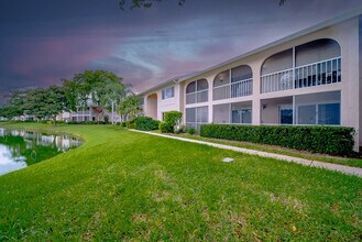 Building Photo - 13810 Oneida Dr