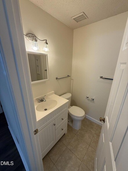 Foto del edificio - 3531 Ivy Commons Dr