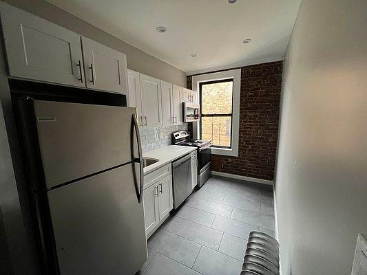 Foto principal - 2 bedroom in BRONX NY 10468