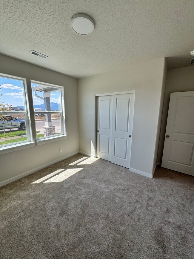 Foto del edificio - 13490 N Grand Targhee St