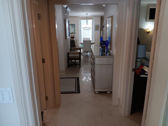 Foto del edificio - 4280 Galt Ocean Dr