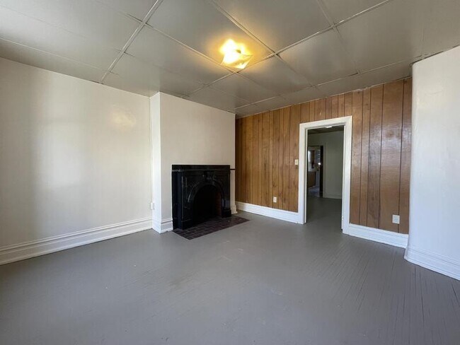 Building Photo - 119 N Potomac St