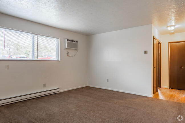 2BD 1BA 500 sq.ft. - Forest Ridge Apartments