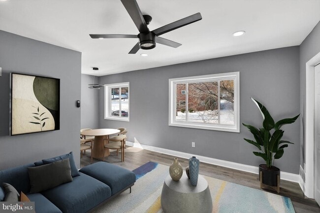 Foto del edificio - 146 Joliet St