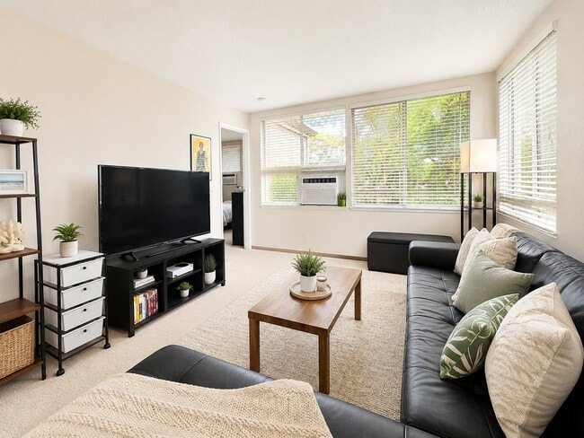 Photo - 95-749 Hokuwelowelo Pl (Mililani, HI) Townhome