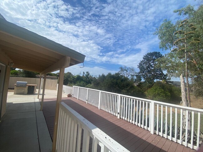 Foto del edificio - 3765-67 Merrimac Avenue