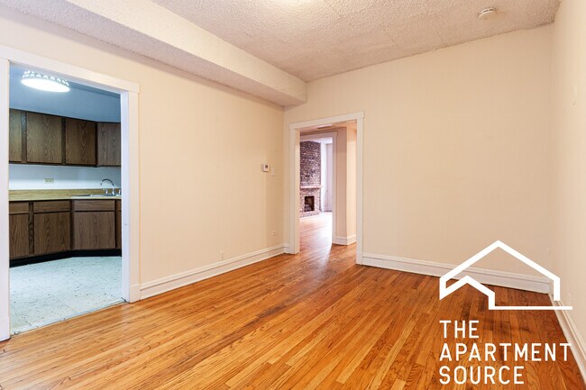 Foto del edificio - 3519 N Racine Ave