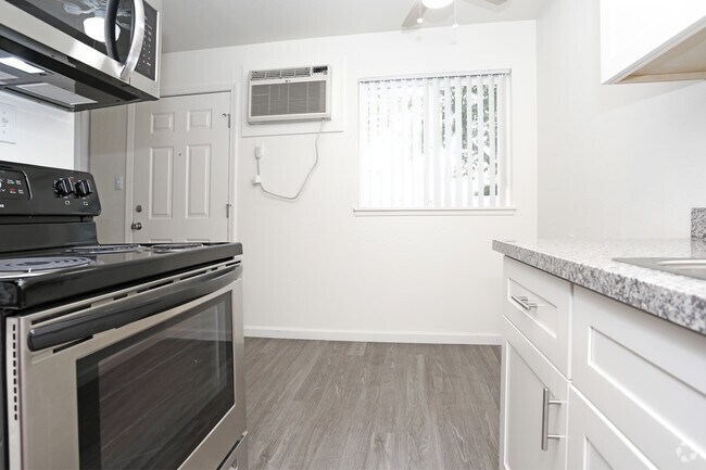 Sur Apartments At 2927 Marconi Sacramento Ca Interior Photo Sur Apartments At 2927 Marconi