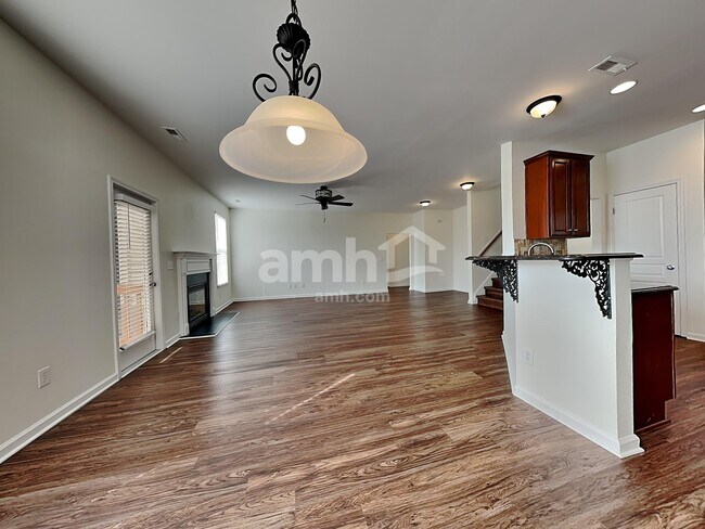 Building Photo - 1744 Main Divide Dr