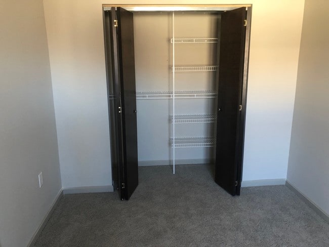 Building Photo - Ellis Apartments, LP