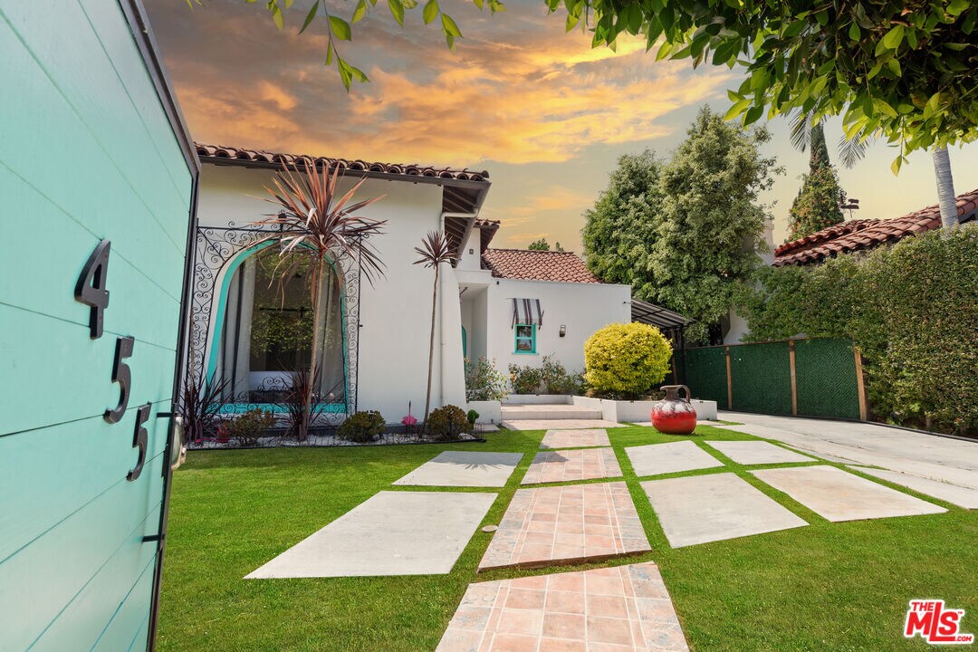 Foto principal - 455 N Crescent Heights Blvd