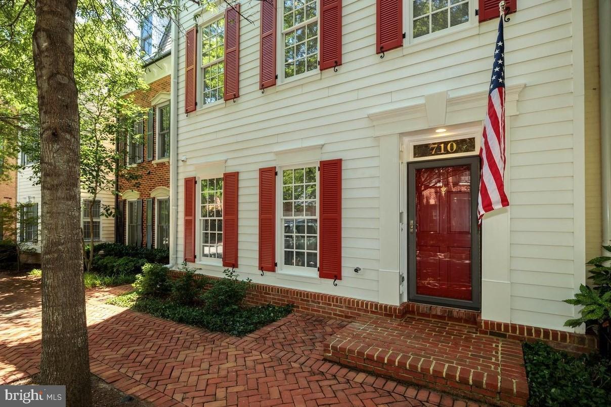 710 Bracey Ln, Alexandria, VA 22314 Townhome Rentals in Alexandria VA