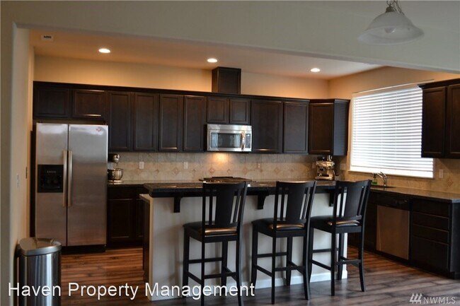 Building Photo - 4 br, 2.5 bath House - 7725 239TH ST CT E