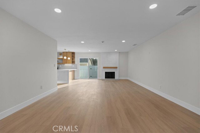 Foto del edificio - 23217 Anza Ave