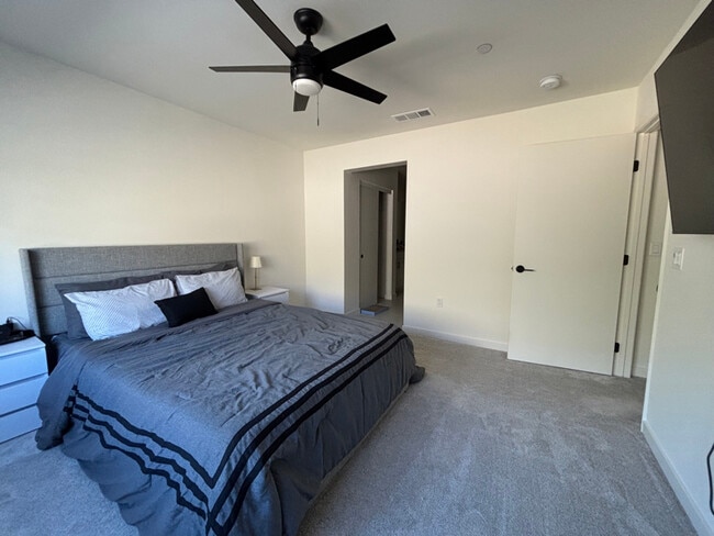 Building Photo - 35215 Citrange Ln