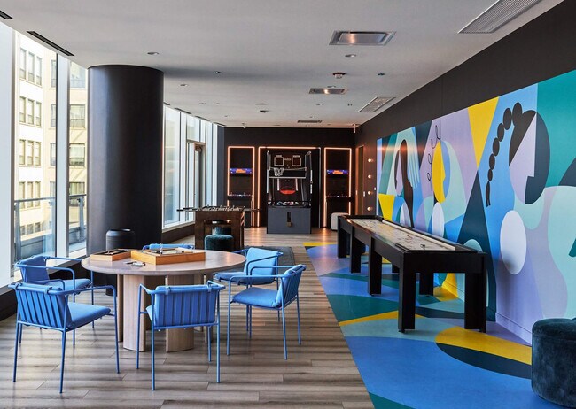 Building Photo - 1000 S Michigan Ave