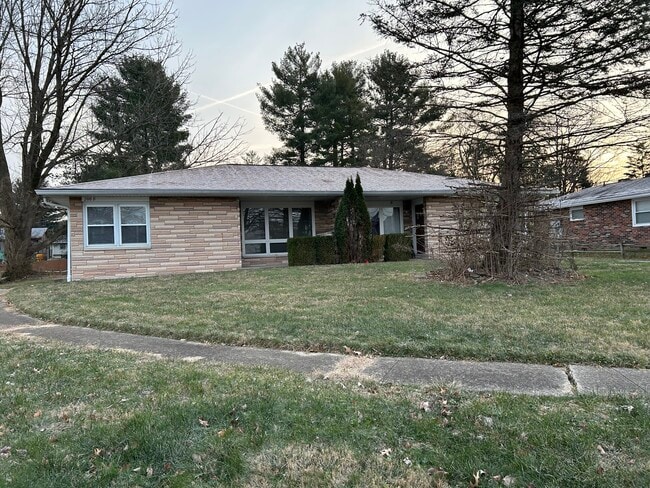 Building Photo - 200 N Smith Rd