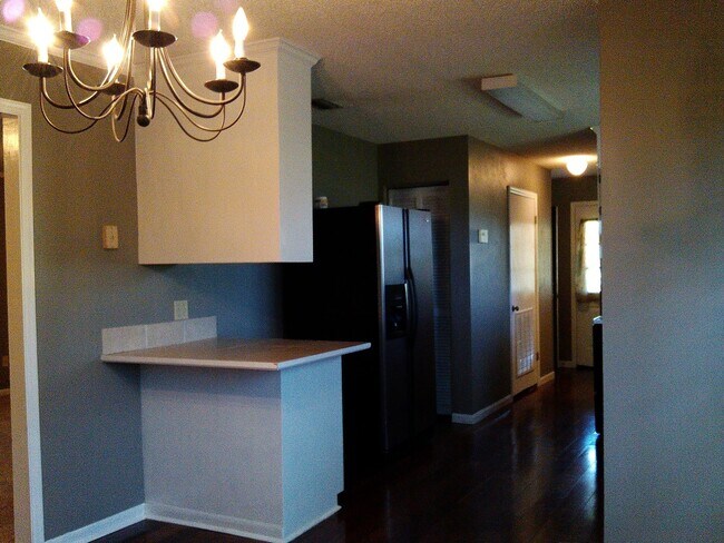 Foto del edificio - Charming 3BR Home with a Touch of Country in Dasher!