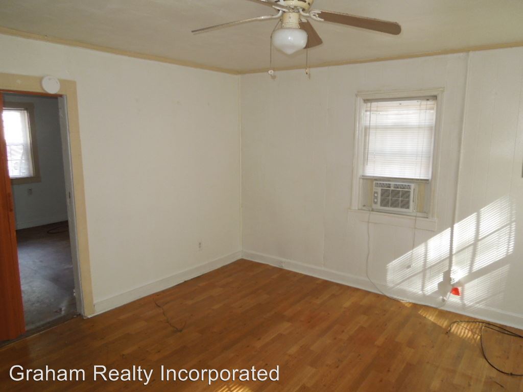 Building Photo - 324 Dicey Ford Rd