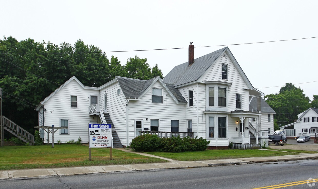 Primary Photo - 829-833 Main St