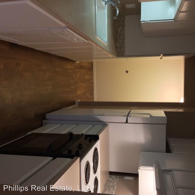 Building Photo - 460 2nd Ave S