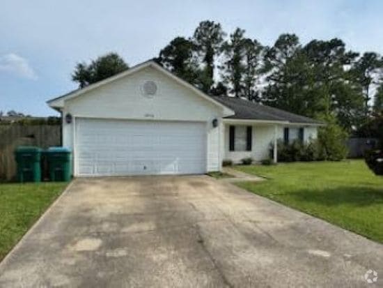 Front - 10713 Plummer Cir