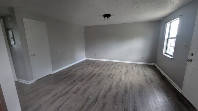 Foto del edificio - 430 Britton Ave