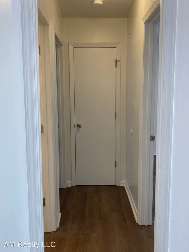 Building Photo - 2 br, 1 bath House - 319 E Phifer St