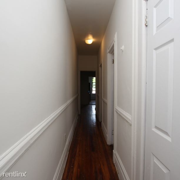 Building Photo - 3 br, 1 bath Apartment - 275 Halsey St Apt 4L