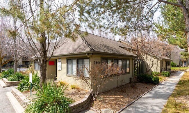 Foto del edificio - 3769 S Gekeler Ln