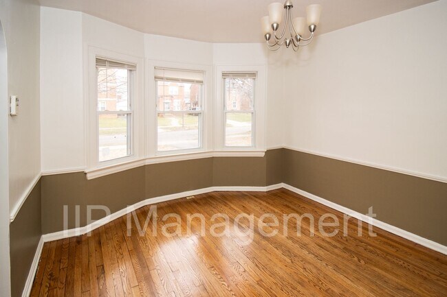Building Photo - 3BR 2BA Single Family Home in Cleveland He...