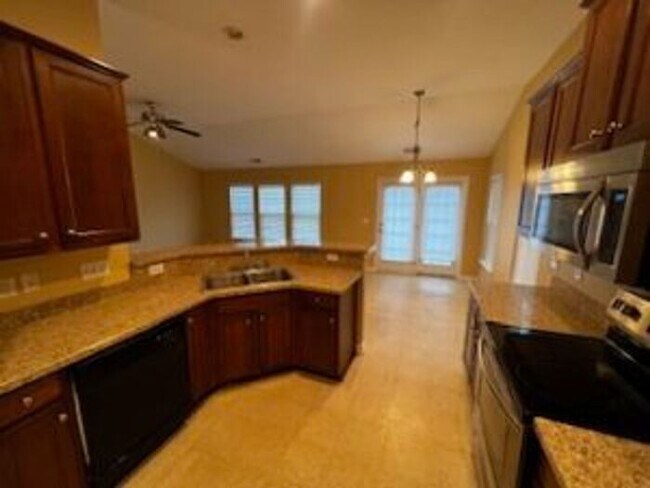 Building Photo - 159 Mayfield Dr