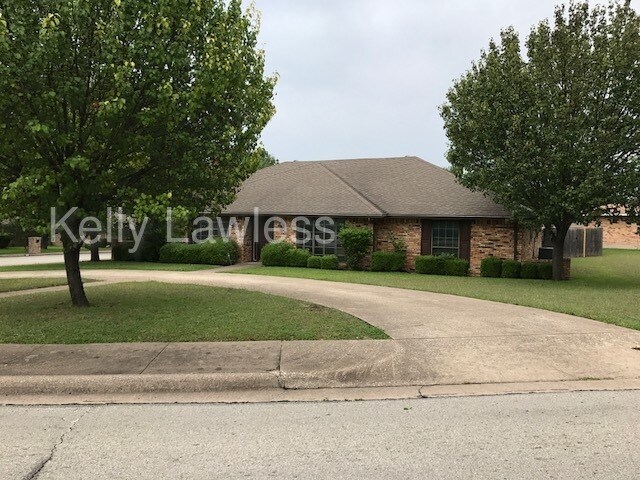 Primary Photo - 1036 Cottonwood Dr