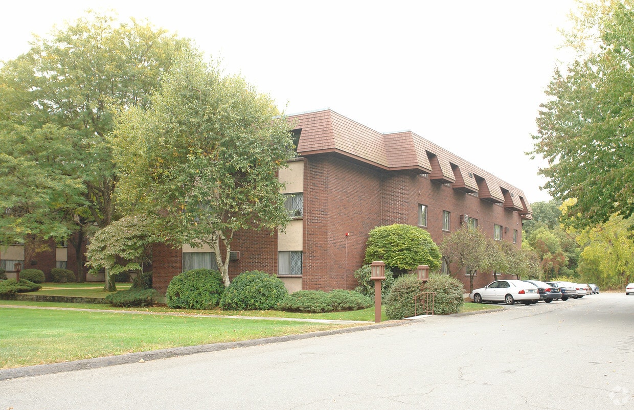 Primary Photo - Staffordshire Apartments