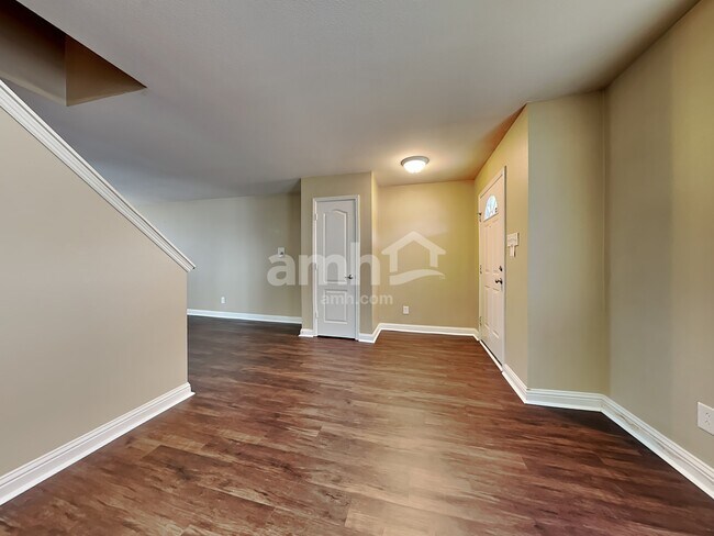 Foto del edificio - 853 Colonial Way