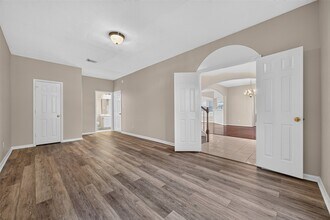 Building Photo - 2314 Avery Park Dr