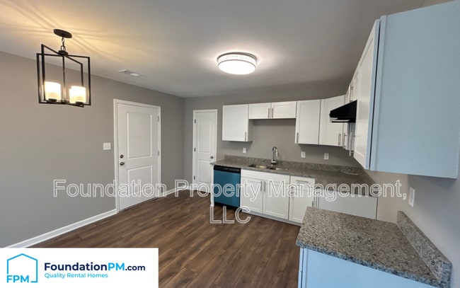 Building Photo - 3511 Crow Rd