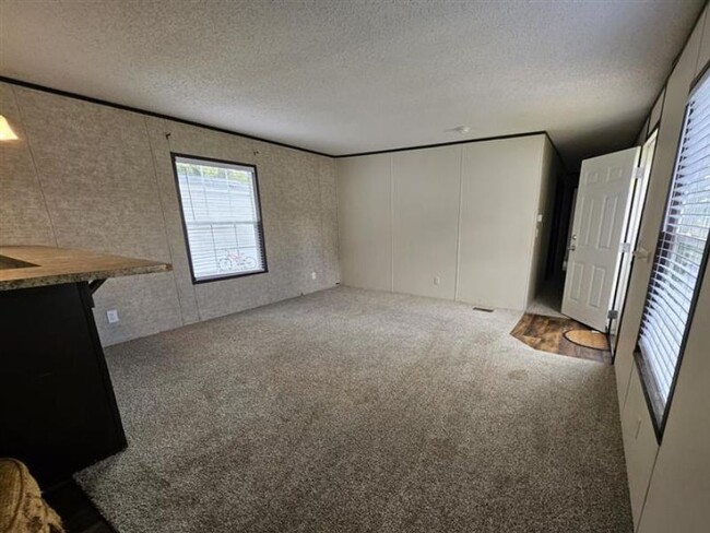 Building Photo - 268 Bay Port Cir